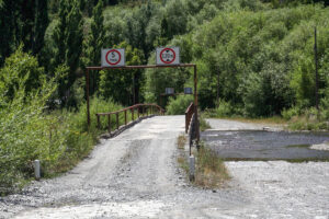 Puente Vecinos Bridge, Patagonia, Argentina